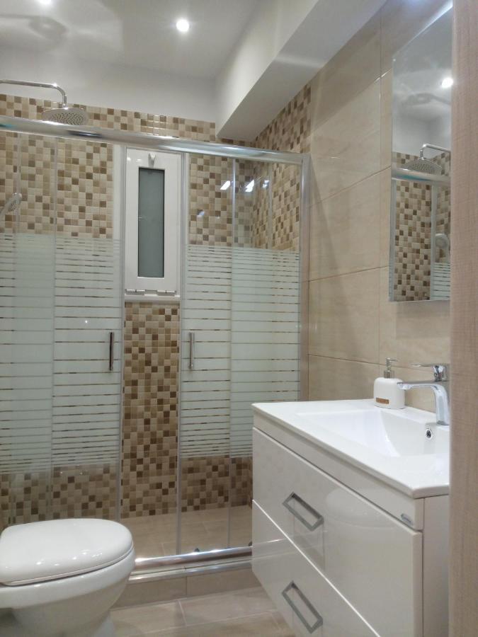 Cozy Studio Near Victoria Metro Station Athen Eksteriør bilde